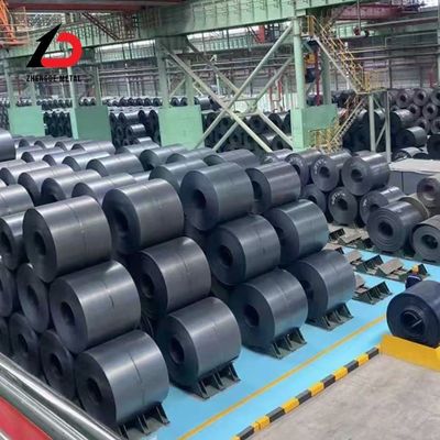 أسعار منخفضة لفائف الصلب الكربوني ASTM A36 Q235 Q345 Ss400 S335jr S235jr S235j0 لفائف الصلب المطاطي الساخن بجودة جيدة