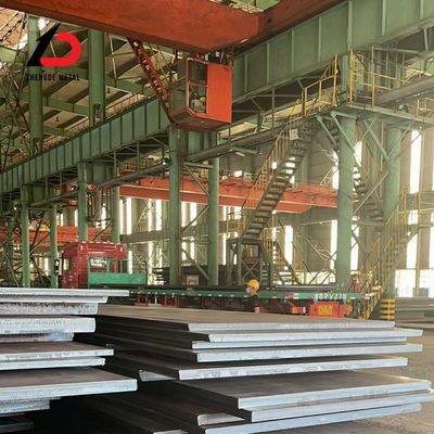 Q235B Ss400 S235jr ASTM A36 St37-2 Q345b S355jr صفيحة فولاذية مطاطية ساخنة حديدية مسطحة شبكة ثنائية صبغة ورق معدني لبناء الخرسانة