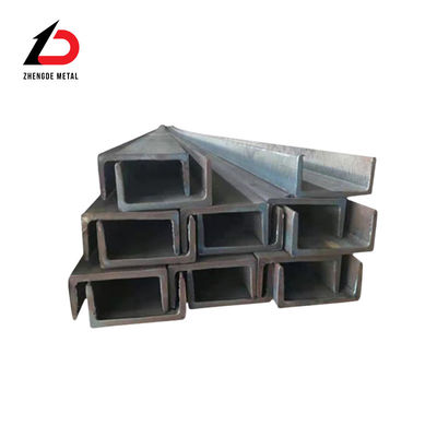 ملفات تعريف معتدلة مجلفنة EN S235jr S275jr S355jr A36 Ss400 عوارض هيكلية C U منخفضة الكربون الصلب قناة