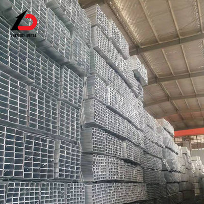 نوعية عالية Ss330 Ss400 S235jr Q195 Q235 Q345 سمك 0.6-25mm حجم مخصص والسطح مربع / مستطيل أنابيب الفولاذ المغلفة مع شركات التصنيع السعر