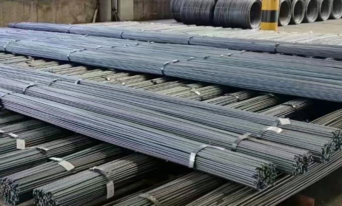 ASTM A496 قضبان الفولاذ المقوى المشوهة Hrb 335 400 500 الحجم 25mm 3
