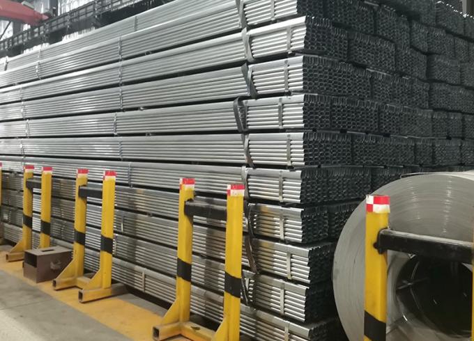 قطر مخصص 20mm 35mm 40mm 4 بوصة Dx53D + Z Z100 Z275 حار غمرة جولة الأنبوب المغلف الأنبوب المتحرك 3