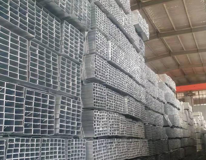 قطر مخصص 20mm 35mm 40mm 4 بوصة Dx53D + Z Z100 Z275 حار غمرة جولة الأنبوب المغلف الأنبوب المتحرك 5