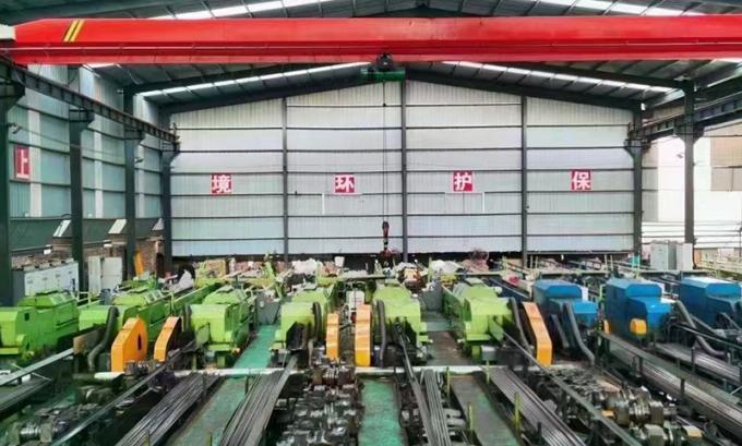 ASTM A106B أنبوب فولاذي غير ملحوم من الكربون ST52 أنابيب فولاذية دقيقة مدرفلة على البارد St35 أنابيب فولاذية مدلفنة على البارد 2